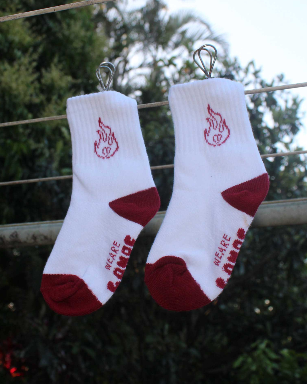 Essential Socks, Flame